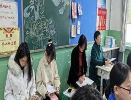 搭建高校与中学协同教研的桥梁