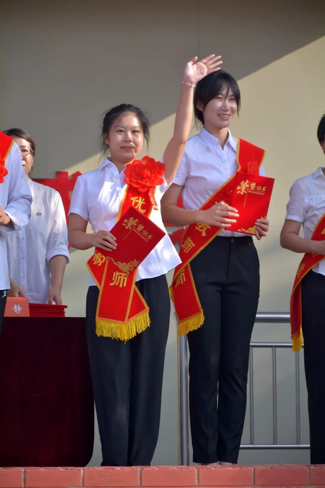 也表达了对全体leyu乐鱼登录入口帮