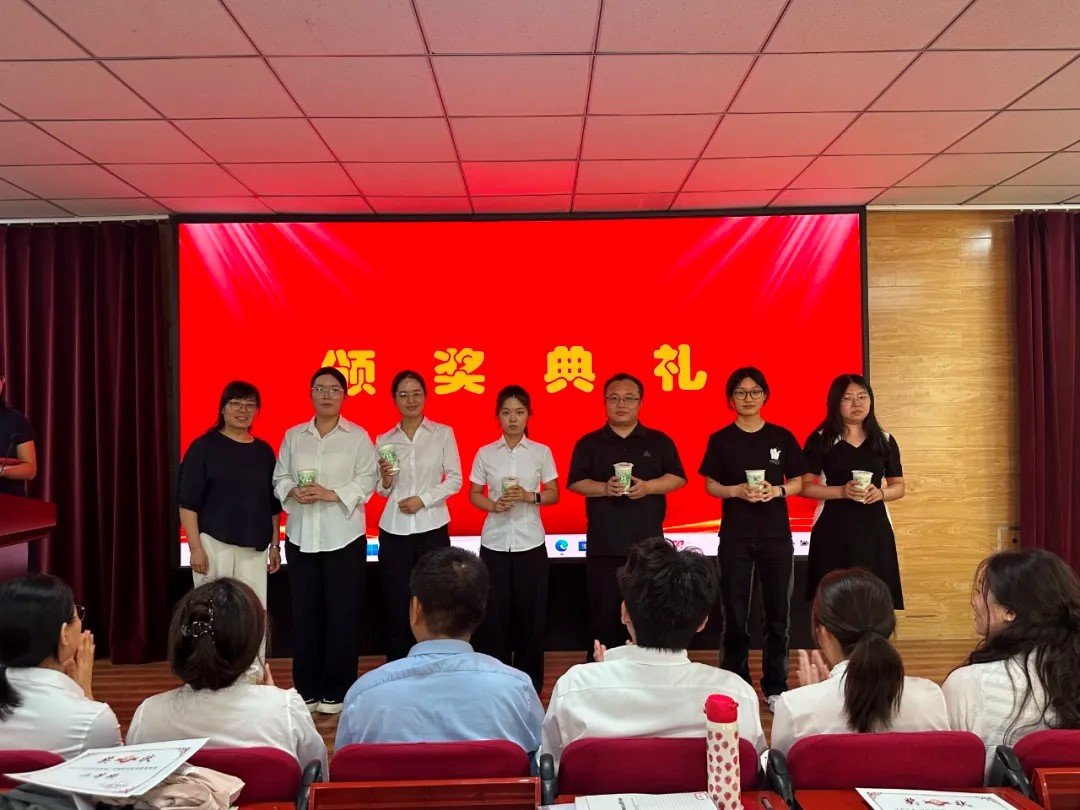 在万利国际携手巴黎圣日耳曼开启官方合